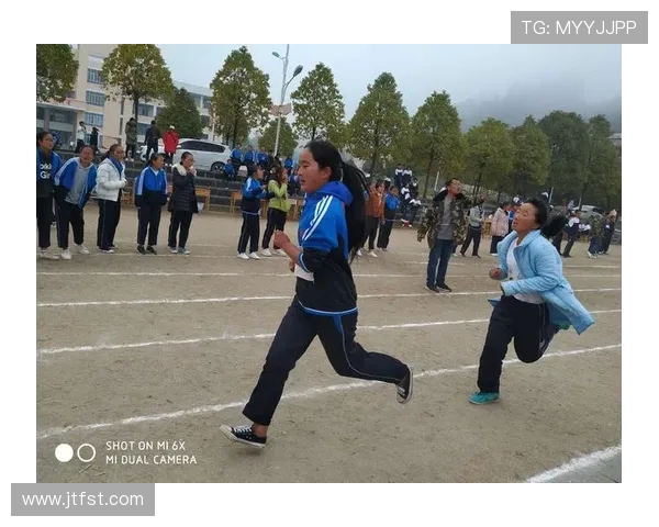 上海男篮啦啦队舞动赛场社媒破圈展现体育文化新活力青春风采